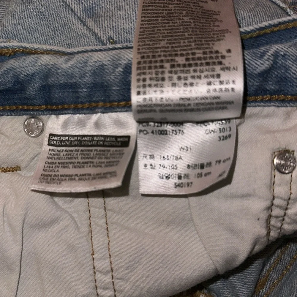 Levi's Denim Cutoff Shorts 501s W31 Blue Light Wash - Picture 7 of 7